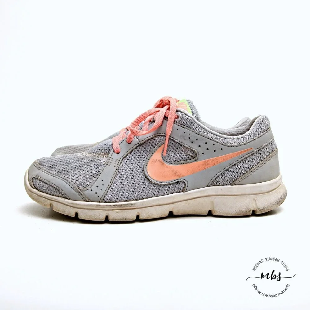Nike women size